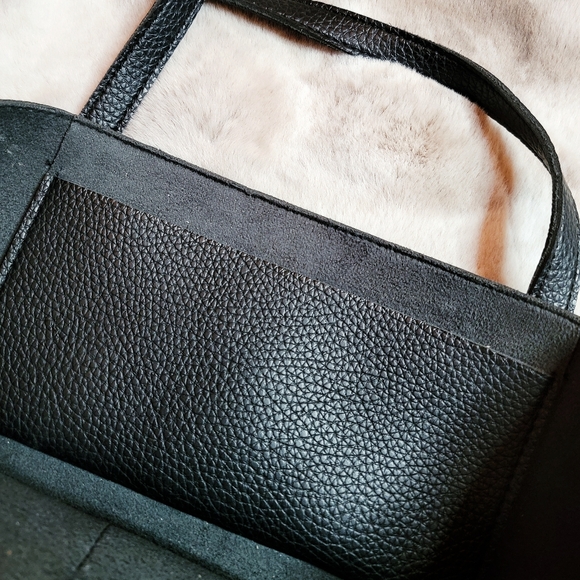 ❄️3\$18 Vince Camuto Leather Laptop Bag - Picture 5 of 5